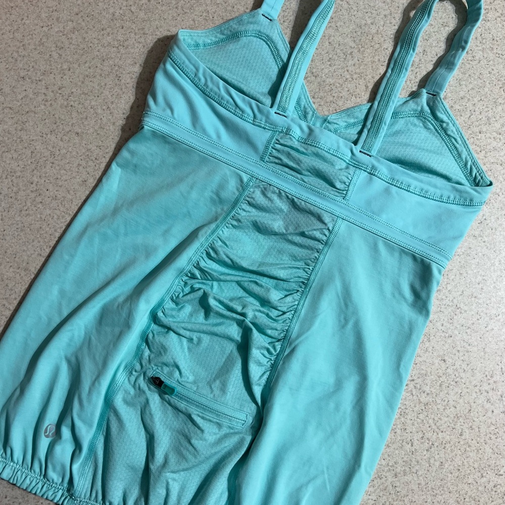 Lulu lemon tank